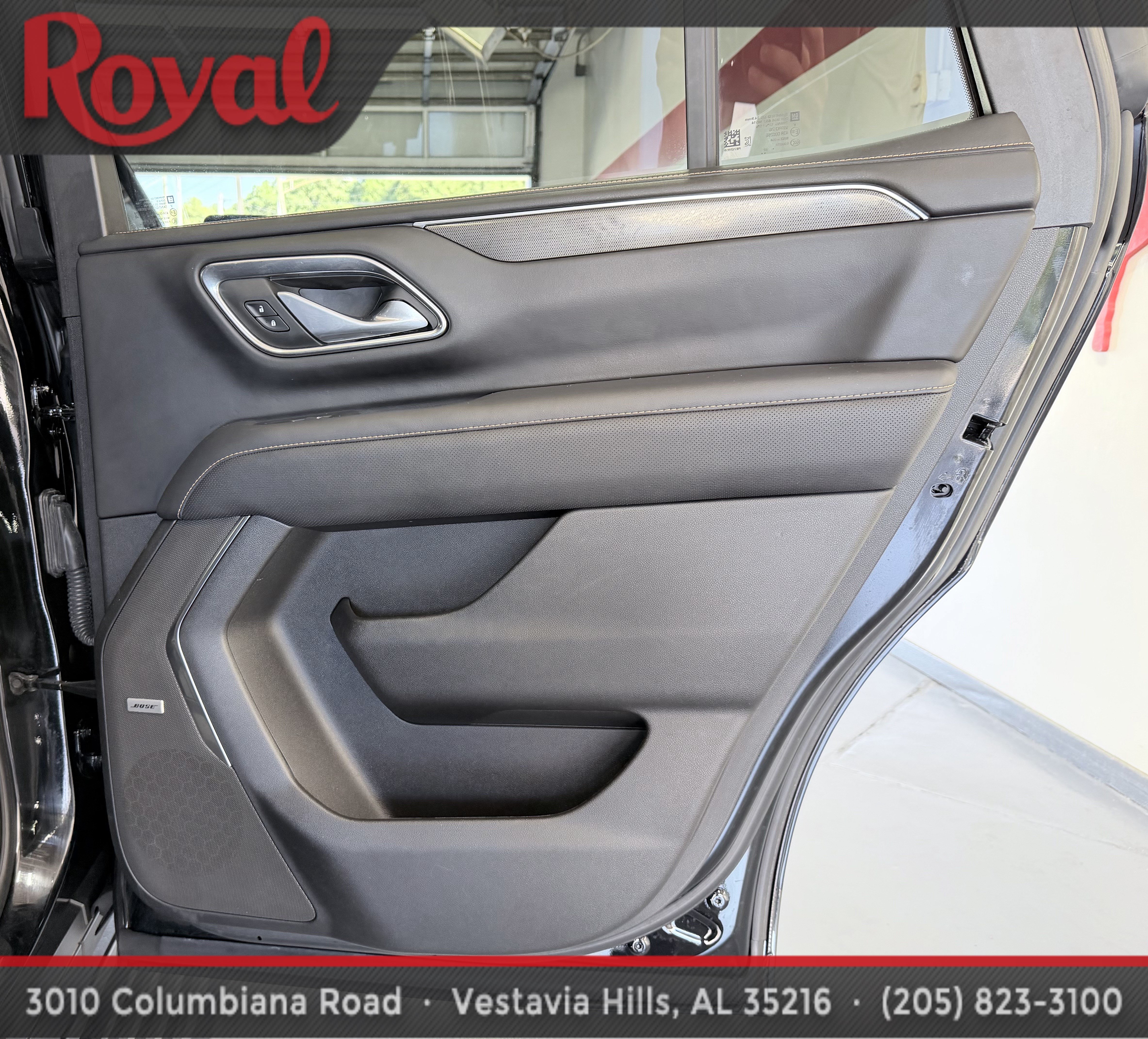 Used 2023 GMC Yukon AT4 w/ AT4 Premium Package AWD/4WD image 18