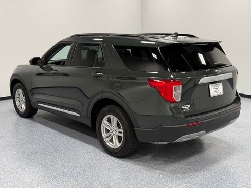 Used 2023 Ford Explorer XLT w/ Equipment Group 202A AWD/4WD image 10