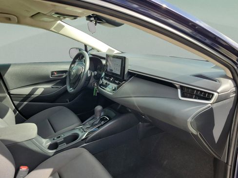 Used 2023 Toyota Corolla LE FWD image 8