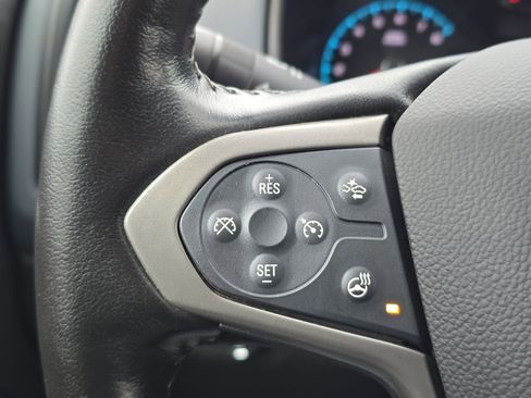 Used 2022 Chevrolet Colorado Z71 w/ Safety Package image 21