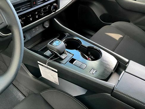 New 2026 Nissan Rogue S image 7