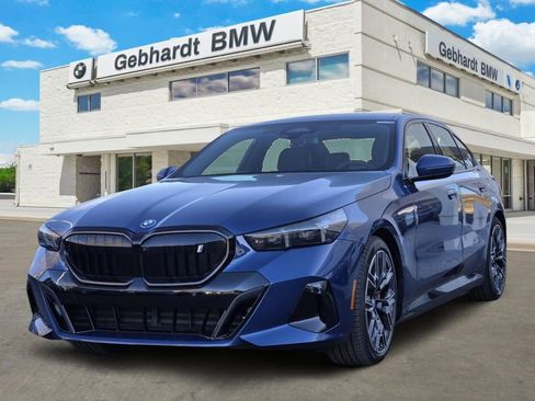 New 2026 BMW i5 eDrive40 w/ M Sport Package image 3