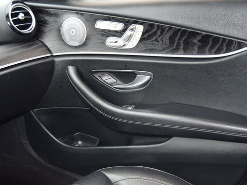 Used 2019 Mercedes-Benz E 300 4MATIC w/ Premium 1 Package image 24