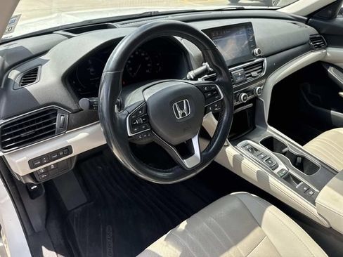 Used 2020 Honda Accord Touring image 23