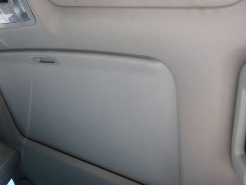 Used 2013 Toyota Avalon Limited FWD image 18