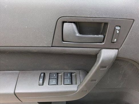 Used 2011 Ford Focus SE image 14