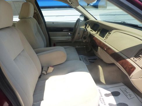 Used 2008 Mercury Grand Marquis GS RWD image 12