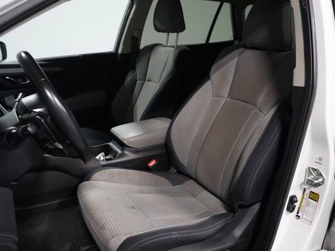 Used 2021 Subaru Outback Premium image 24