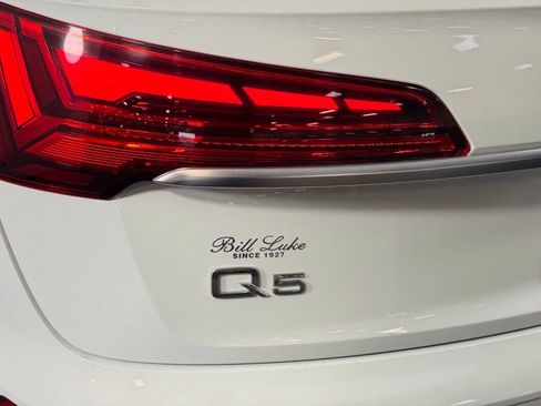 Used 2023 Audi Q5 2.0T Premium w/ Convenience Package AWD/4WD image 15
