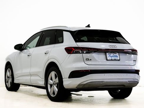 Used 2022 Audi Q4 e-tron Premium Plus image 9