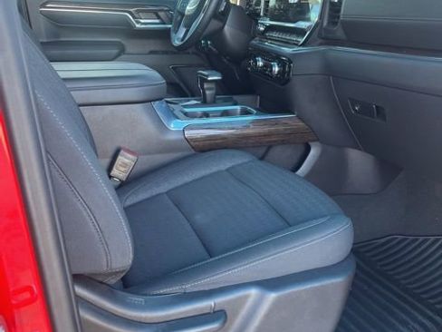 Used 2024 GMC Sierra 1500 Elevation w/ X31 Off-Road Package AWD/4WD image 10