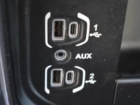 Used 2024 RAM 3500 Big Horn image 27