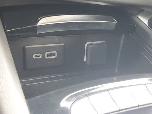 Certified 2023 Buick Envision Preferred w/ Sport Touring Package AWD/4WD image 29