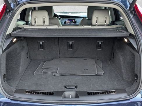 Used 2020 Cadillac XT4 Premium Luxury w/ Driver Assist Package image 6