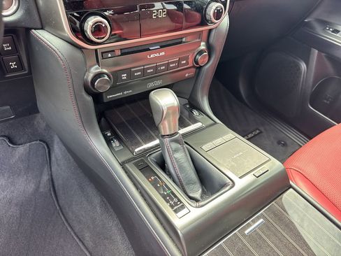 Used 2023 Lexus GX 460 Premium w/ Accessory Package image 34