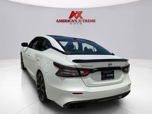 Used 2023 Nissan Maxima SR w/ Sport Mat Group FWD image 3