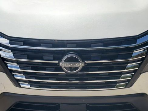 New 2026 Nissan Rogue SV image 10