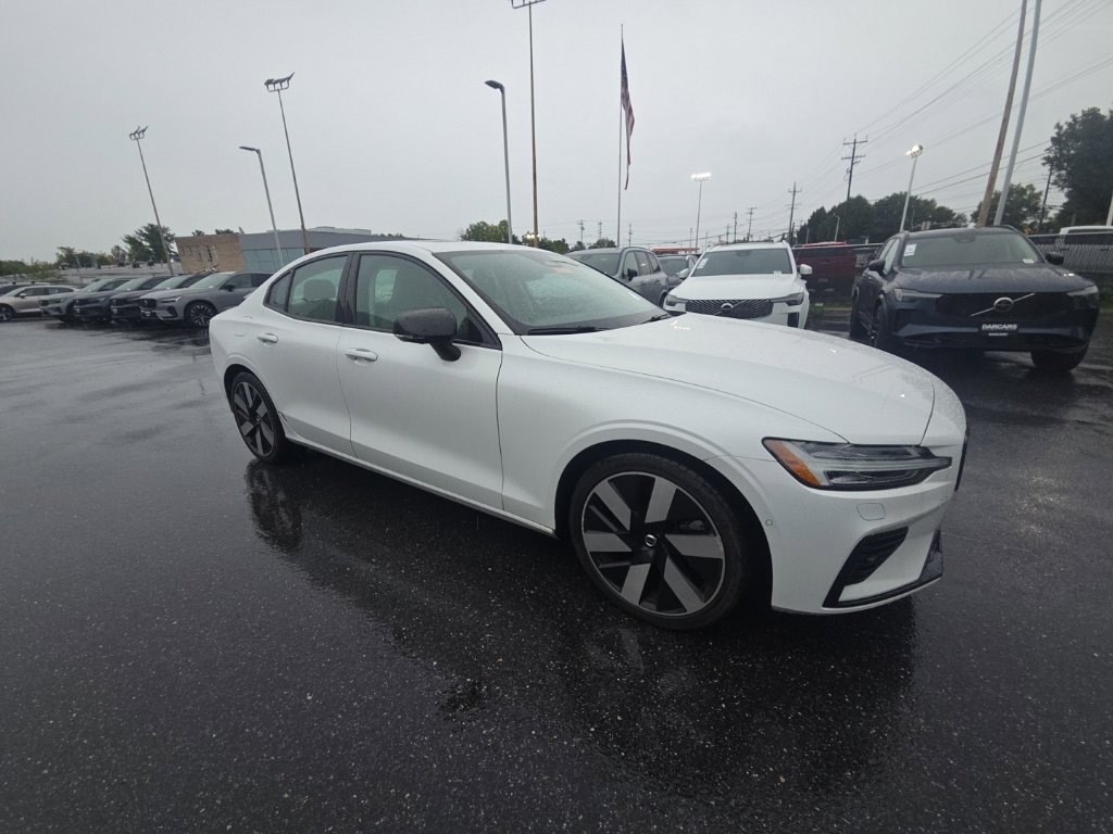Used 2024 Volvo S60 T8 Ultimate w/ Climate Package AWD/4WD image 4