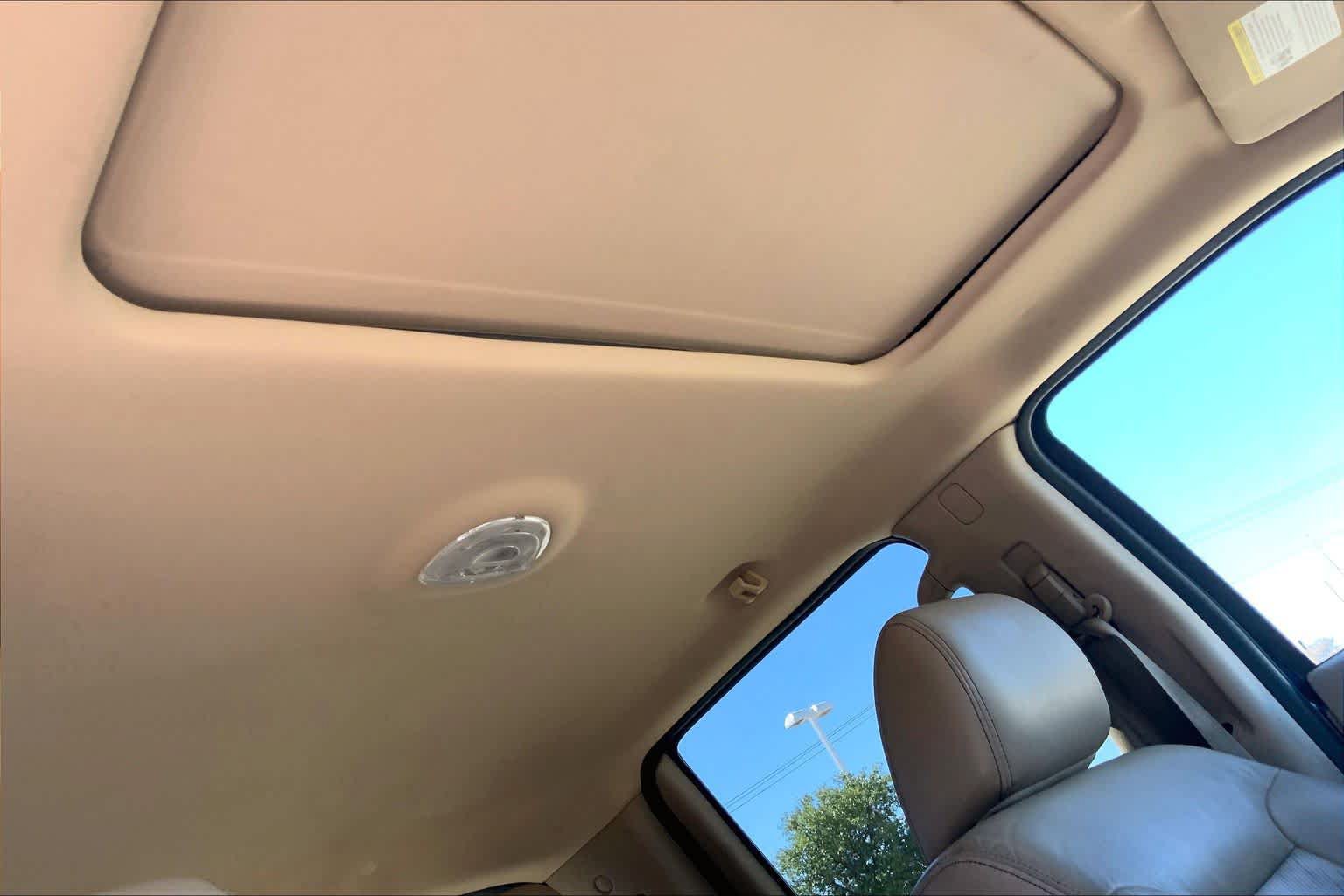 Used 2010 Ford F150 Lariat AWD/4WD image 13