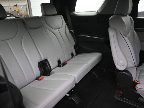 Used 2024 Hyundai Palisade SEL AWD/4WD image 9