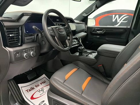 New 2026 GMC Sierra 1500 AT4 w/ AT4 Premium Package AWD/4WD image 9