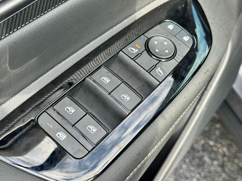 Used 2026 Nissan Murano SV AWD/4WD image 9