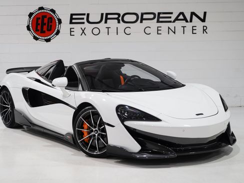 Used 2020 McLaren 600LT Spider RWD image 1