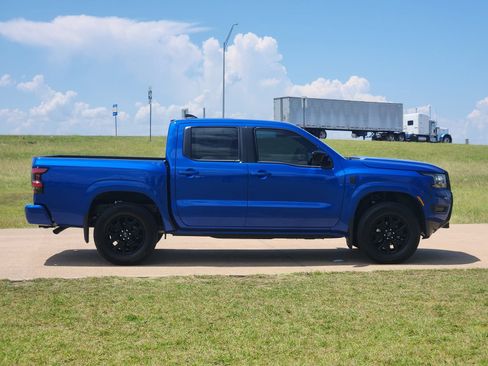 New 2026 Nissan Frontier SV w/ SV Convenience Package AWD/4WD image 7