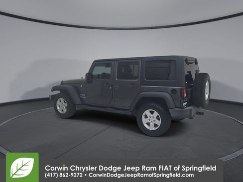 Used 2018 Jeep Wrangler Unlimited Sport S AWD/4WD image 10