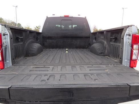 Used 2022 Ford F250 XLT w/ XLT Premium Package image 16