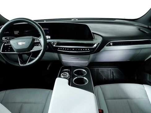 Certified 2024 Cadillac Lyriq Sport RWD image 26