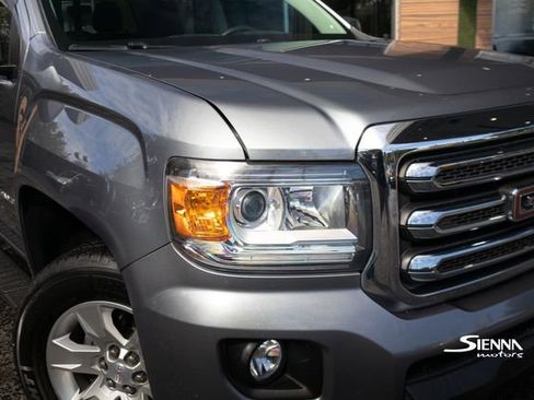 Used 2018 GMC Canyon SLE w/ SLE Convenience Package image 9