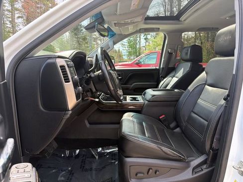 Used 2016 GMC Sierra 1500 Denali w/ Enhanced Driver Alert Package AWD/4WD image 10