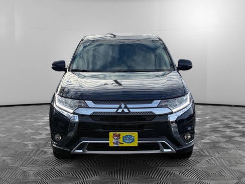 Used 2019 Mitsubishi Outlander SE image 2