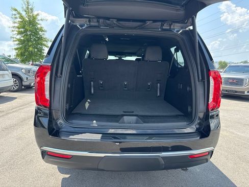 Used 2022 GMC Yukon XL SLT AWD/4WD image 28