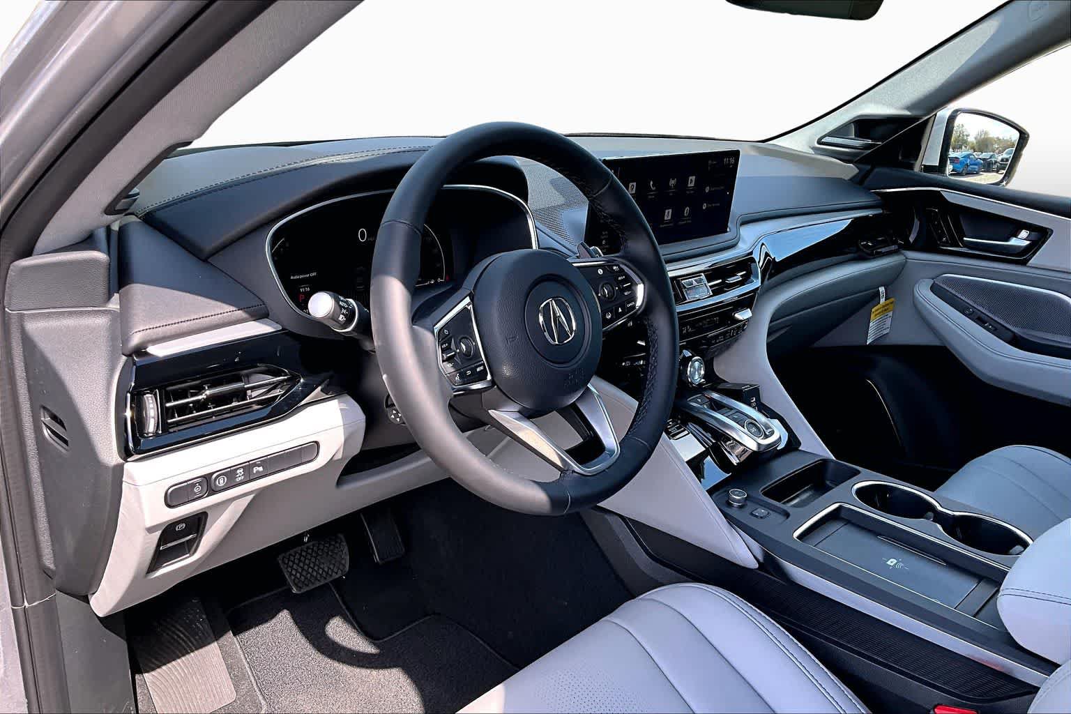Certified 2026 Acura MDX w/ Technology Package FWD image 8