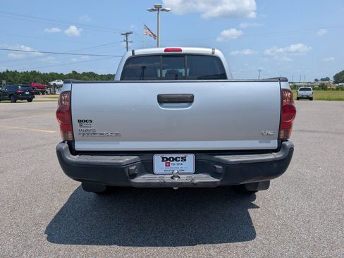 Used 2013 Toyota Tacoma PreRunner w/ Convenience Pkg RWD image 4