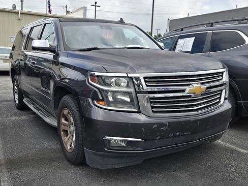 Used 2015 Chevrolet Suburban LTZ AWD/4WD image 2