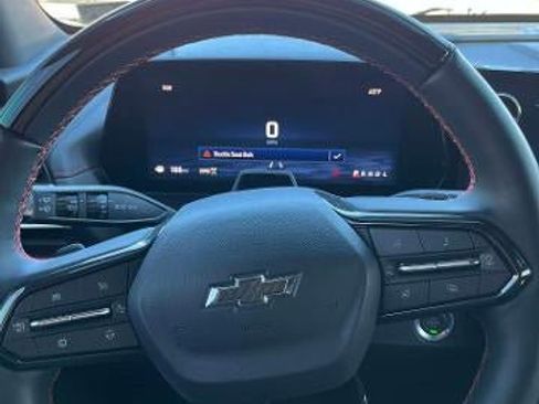 Used 2025 Chevrolet Traverse RS w/ LPO, Floor Liner Package image 15