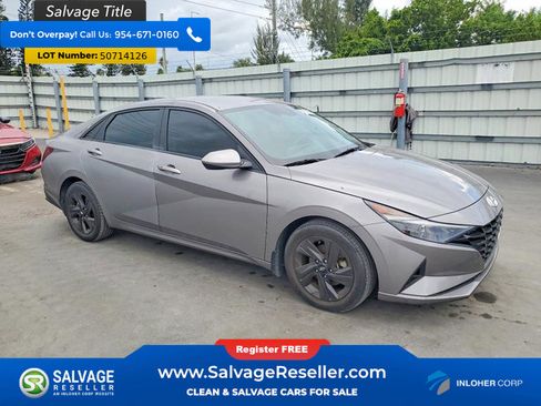 Used 2022 Hyundai Elantra SEL FWD image 5
