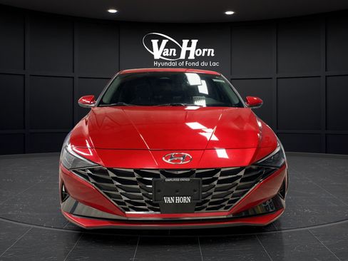 Used 2023 Hyundai Elantra Limited w/ Cargo Package FWD image 2