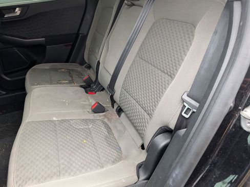 Used 2020 Ford Escape SE image 7