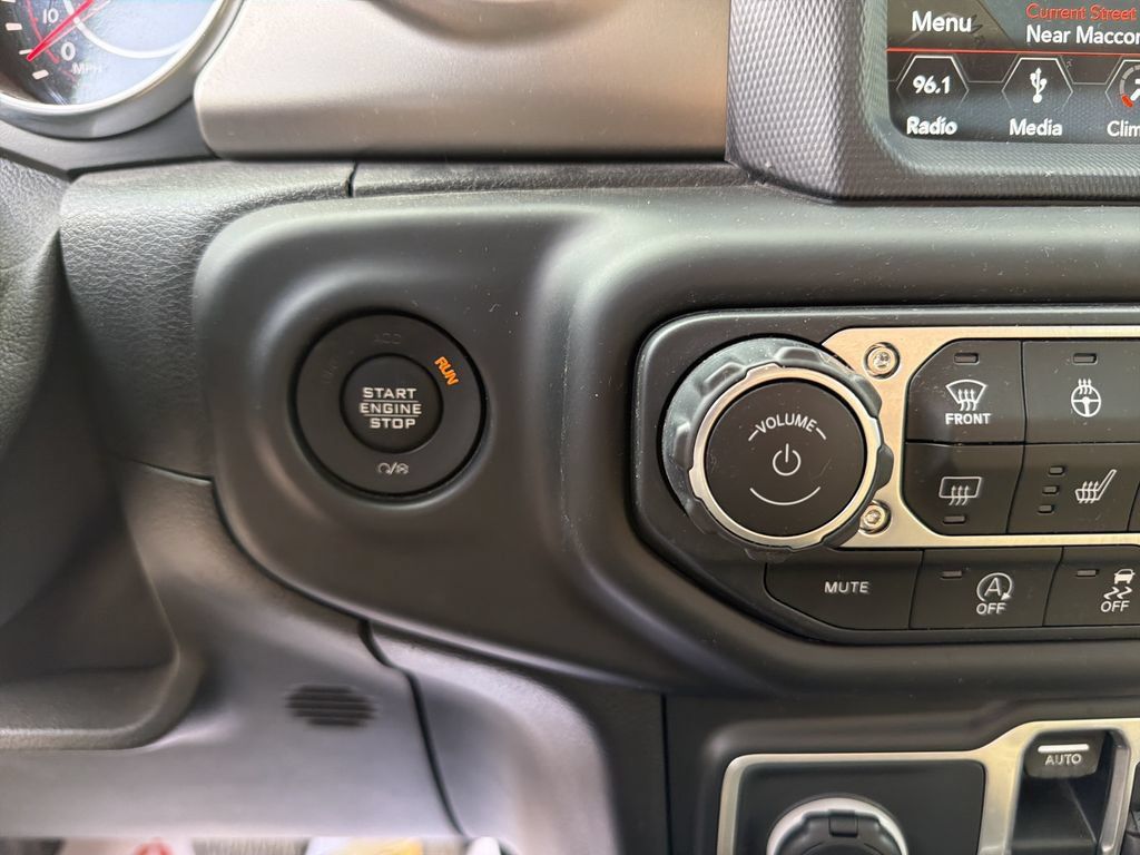 Used 2018 Jeep Wrangler Unlimited Rubicon AWD/4WD image 23