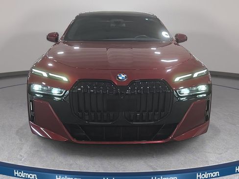 Certified 2023 BMW 740i RWD image 3