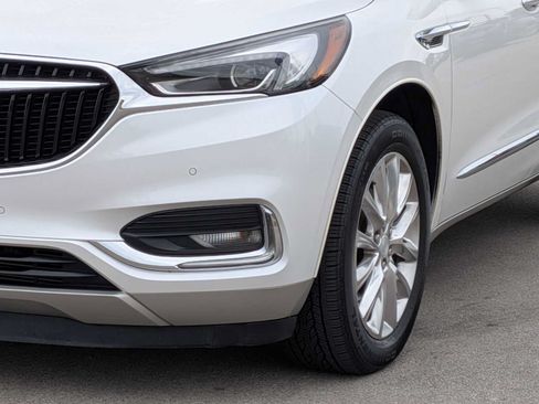 Used 2018 Buick Enclave Premium w/ Experience Buick Package AWD/4WD image 11