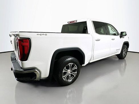Used 2024 GMC Sierra 1500 SLT image 7