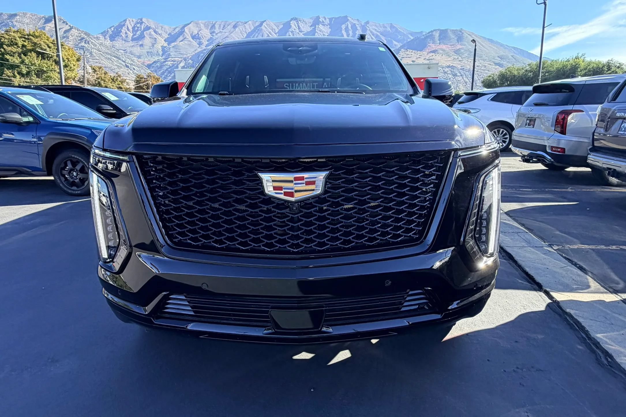 Used 2025 Cadillac Escalade ESV Sport Platinum AWD/4WD image 8
