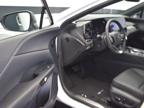 Used 2025 Lexus RX 350 F Sport image 11