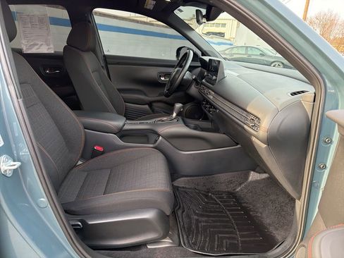 Certified 2025 Honda HR-V Sport image 22