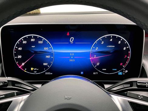 Used 2026 Mercedes-Benz GLC 300 image 23